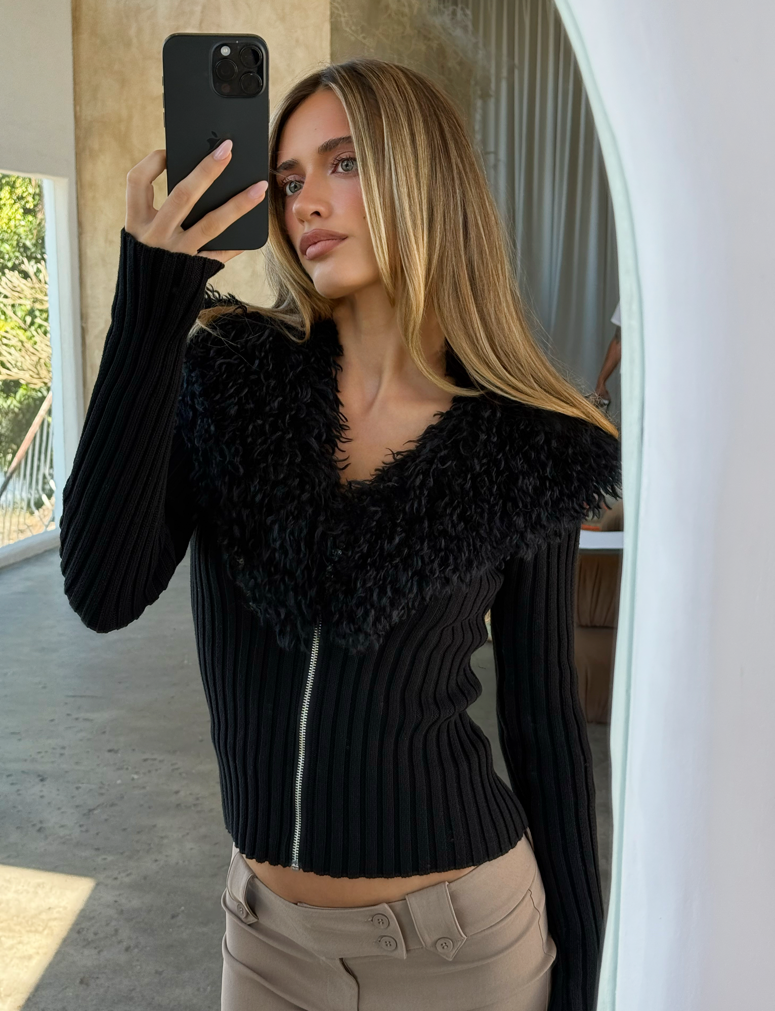 TM17744_BRISA_JUMPER_BLACK__7 BRISA JUMPER - BLACK - Image 1